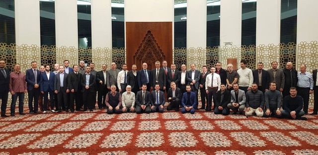 Bëhen bashkë 40 xhami shqiptare