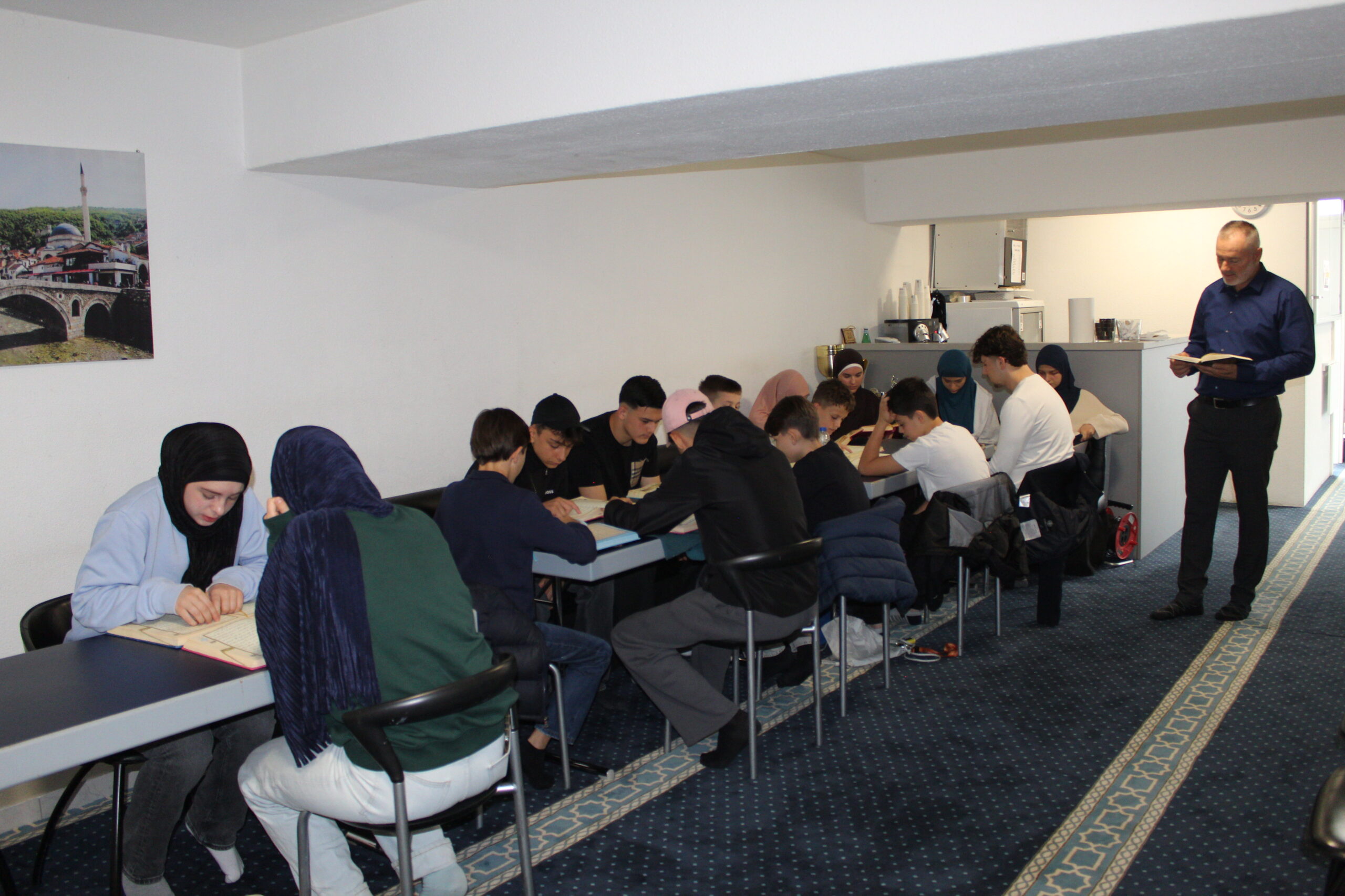 Xhamia që kultivon vlera: Mësimet nga Xhamia jonë dhe kontributi në edukimin e fëmijëve shqiptarë në Zvicër